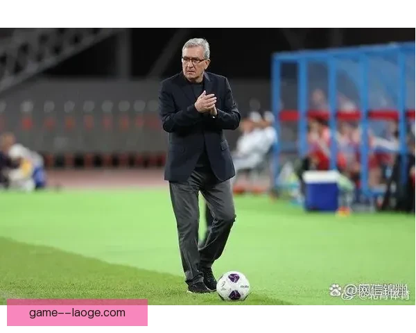 中国男足主帅伊万科维奇明确表示不会考虑辞职继续带队征战